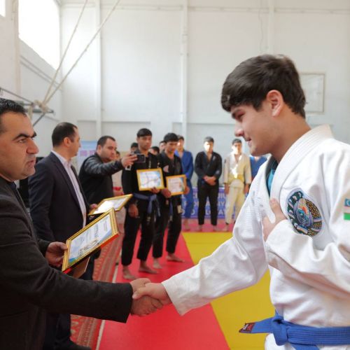 Islom Muminov